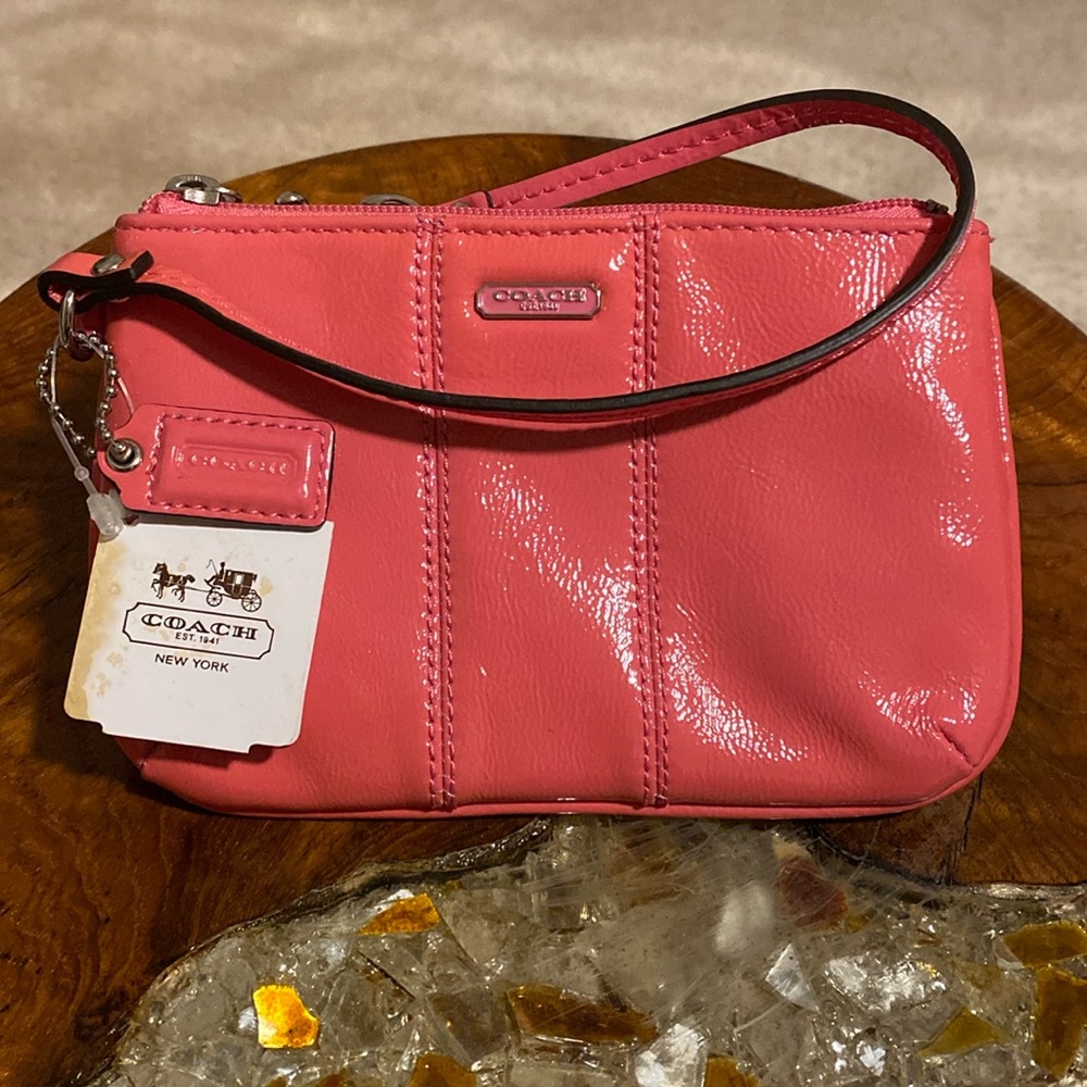 NEW Coach 💕Barbie Pink 💕 Wristlet